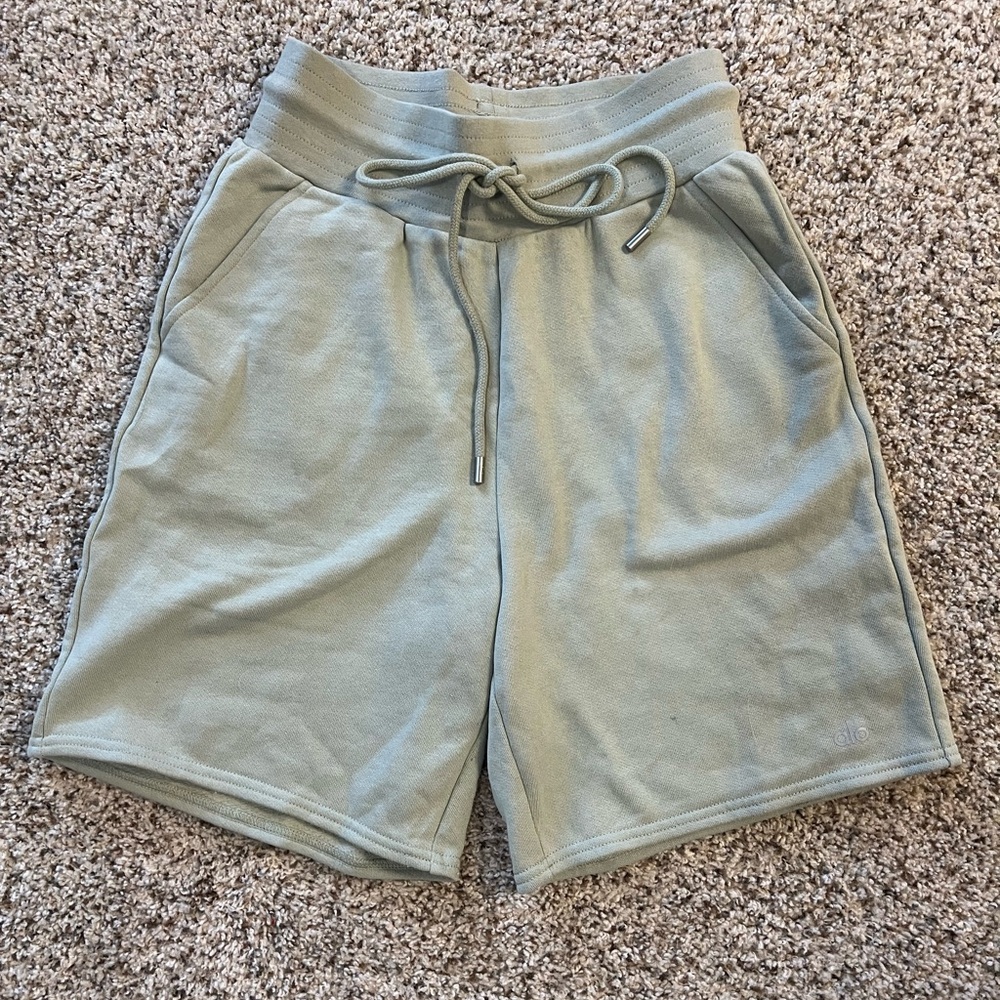 Alo High-Waist Easy Sweat Short